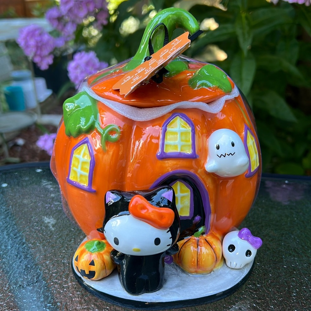 Hello kitty  pumpkin cookies jar